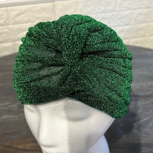 Pleated turban. Green glitter. NWOT - Picture 2 of 2